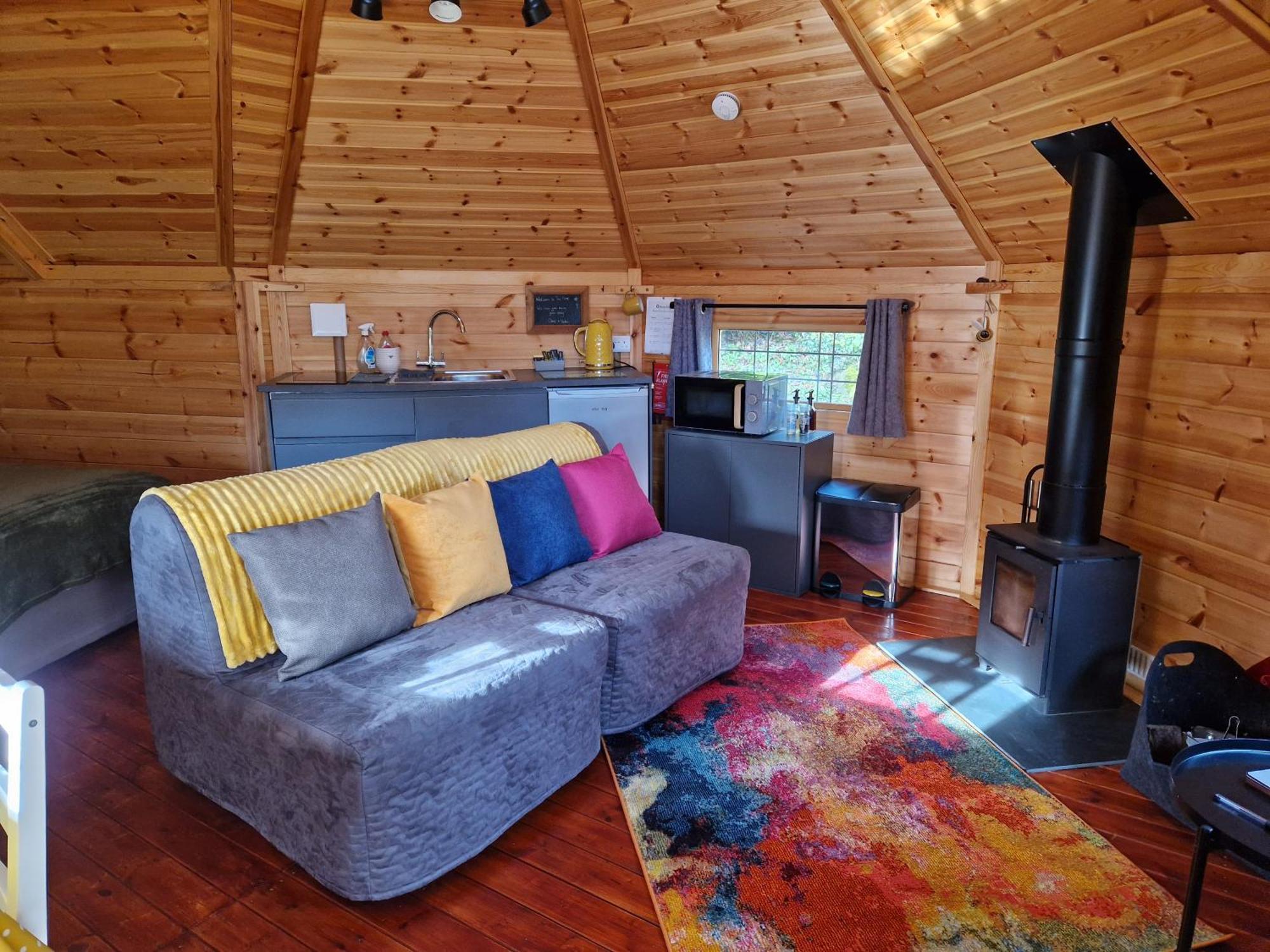 The Hive - Unique Log Cabin With Wood Burning Stove Ludchurch 外观 照片