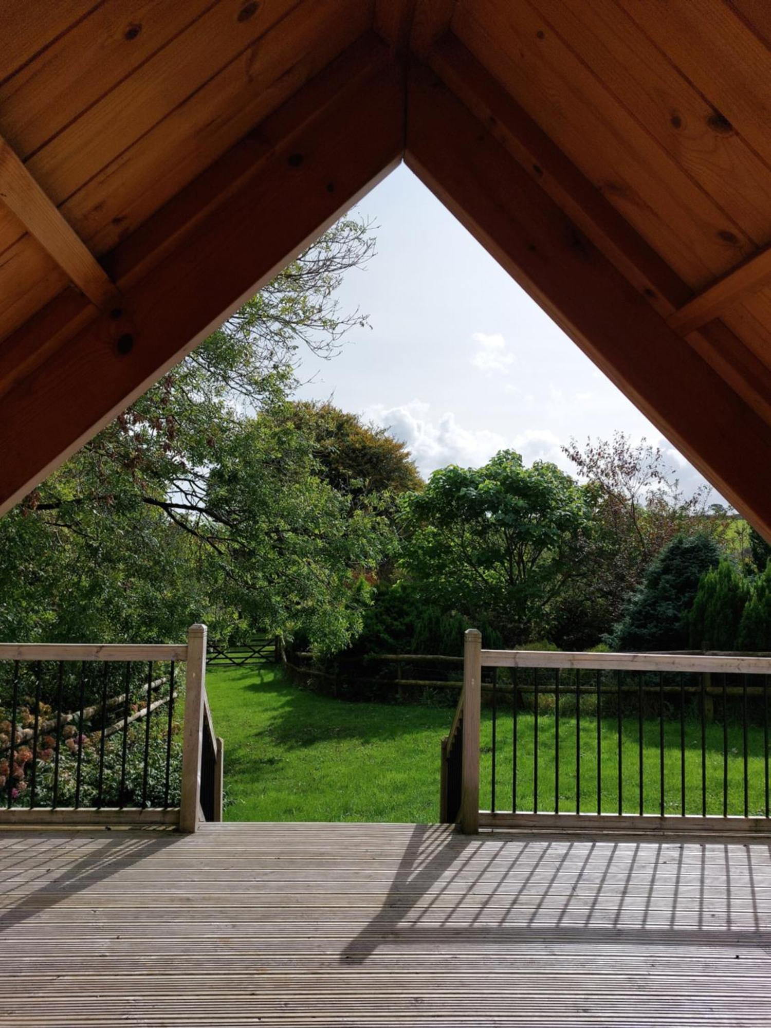 The Hive - Unique Log Cabin With Wood Burning Stove Ludchurch 外观 照片